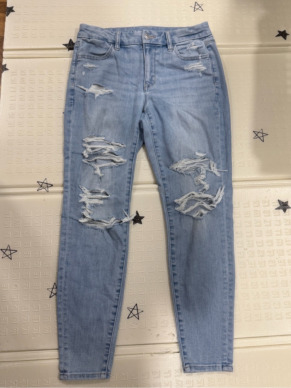 American Eagle Outfitters Light Blue Distressed Skinny Jeans